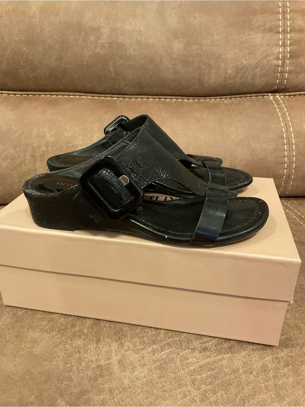 Donald Pliner Pebbled Metallic Black Sandals - 7